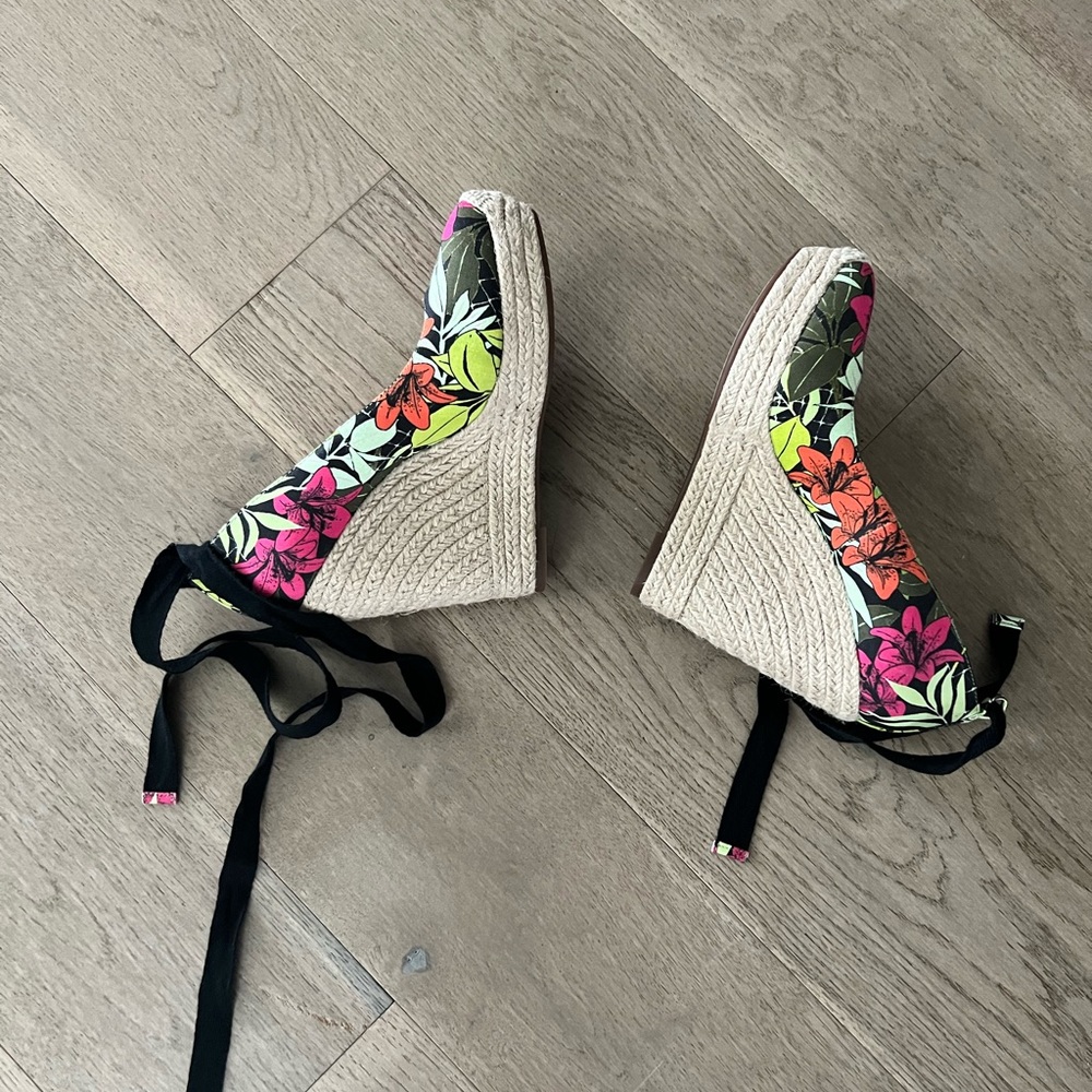 Espadrilles . New never worn. Size 9.5 fits more like 9. Narrow